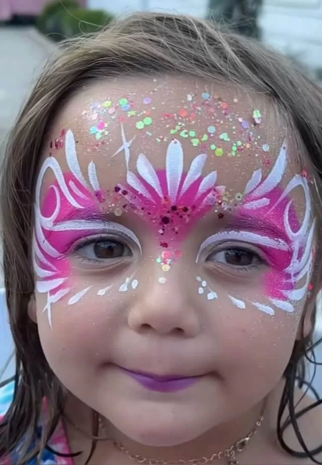Adorable Halloween makeup ideas for little princesses from fairies to royals. Let them shine with creativity, sparkle, and magical charm!