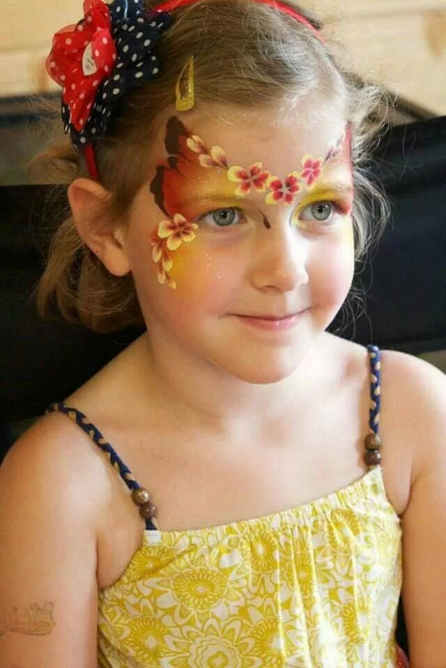 Adorable Halloween makeup ideas for little princesses from fairies to royals. Let them shine with creativity, sparkle, and magical charm!