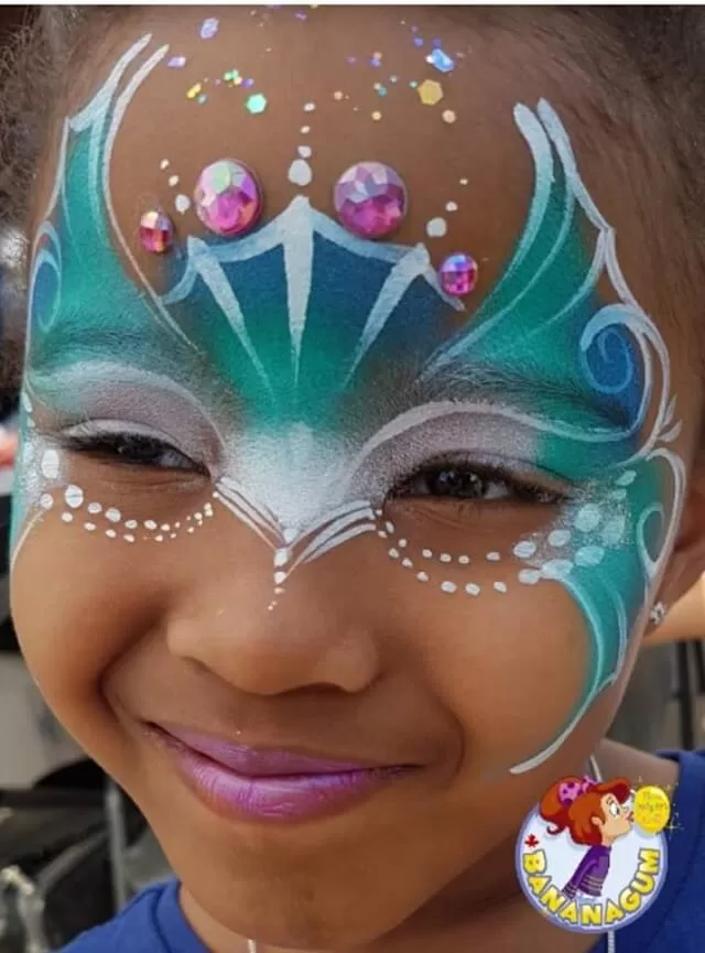 Adorable Halloween makeup ideas for little princesses from fairies to royals. Let them shine with creativity, sparkle, and magical charm!