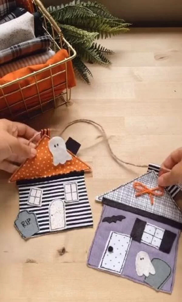 Haunted House Garland