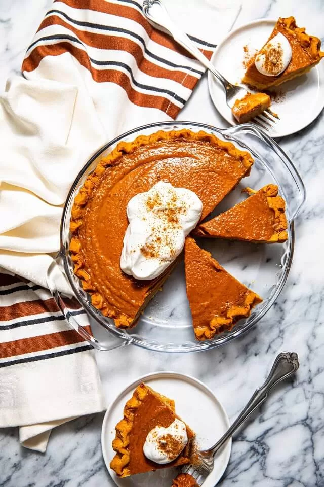 Enjoy a delicious holiday with 15 gluten-free Thanksgiving recipes packed with flavor, perfect for sharing with family and friends.