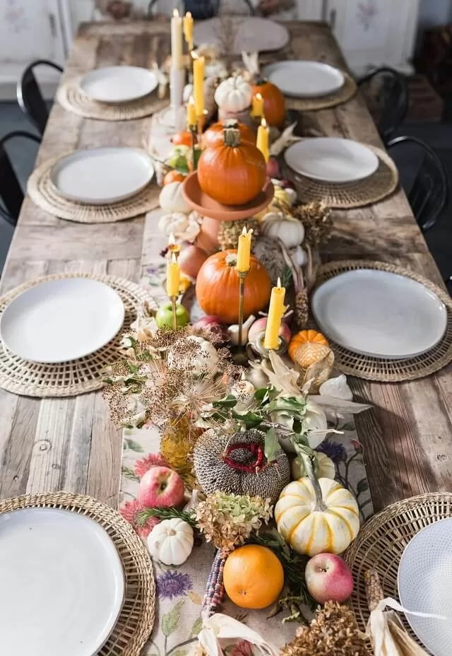 Set the mood this holiday with 21 Thanksgiving table setting ideas featuring rustic, elegant, and budget-friendly styles for every gathering.