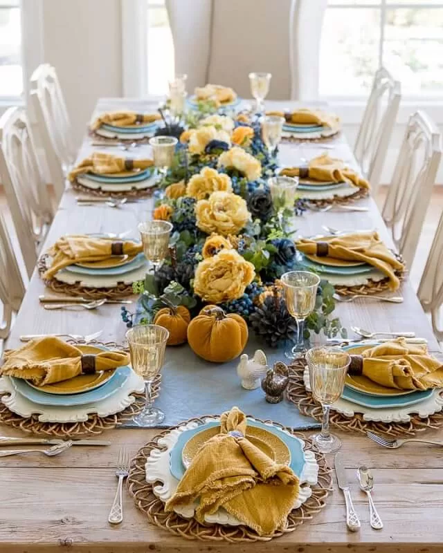Set the mood this holiday with 21 Thanksgiving table setting ideas featuring rustic, elegant, and budget-friendly styles for every gathering.