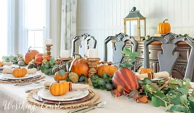 Set the mood this holiday with 21 Thanksgiving table setting ideas featuring rustic, elegant, and budget-friendly styles for every gathering.