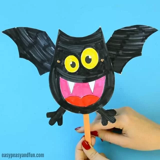 Fun and easy Halloween crafts for kids, from spooky decorations to cute art projects, perfect for home or classroom activities.