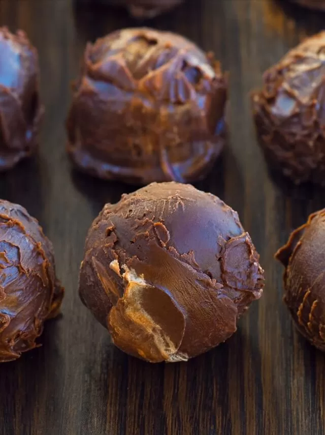 Keto Brownie Bombs