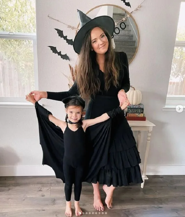 Find 19 last-minute Halloween costumes for busy moms that are fun, easy, and affordable. Quick DIY outfit ideas using clothes you already own.
