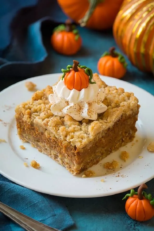 Treat your guests to the best Thanksgiving pumpkin desserts that are easy, cozy, and bursting with fall flavor everyone will love!