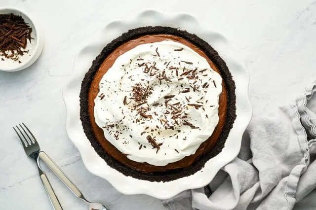 Celebrate the season with delicious Thanksgiving pie recipes, featuring pumpkin, pecan, and apple favorites your family will crave all holiday long.