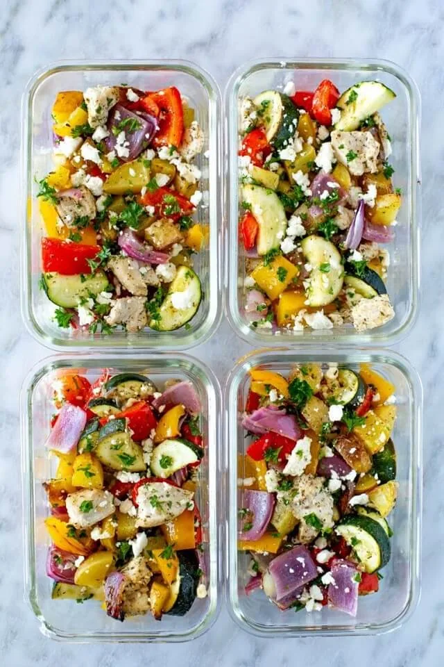 These 25 Low-Calorie Meal Prep Ideas are full of delicious, healthy ingredients guaranteed to fill you up! They'll not only make your life easier, but they'll also aid in your weight loss. #Meals #MealPrep #HealthyMealPrep #HealthyRecipes