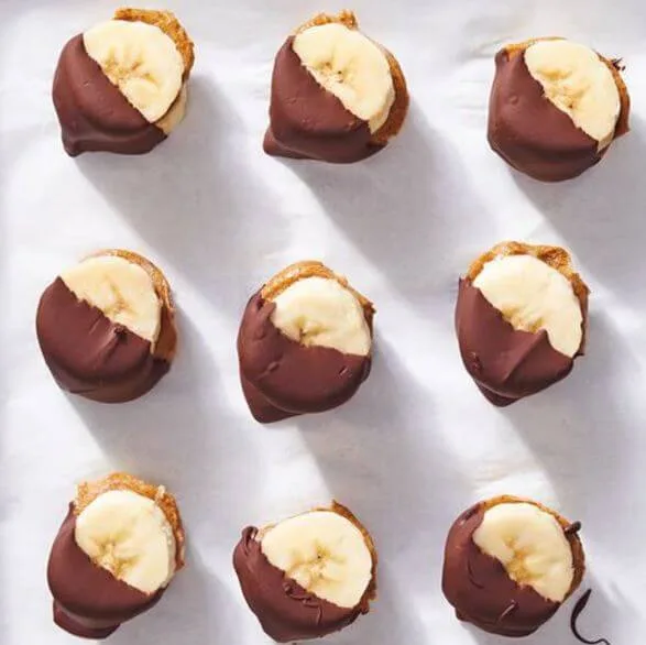 Easy weight watchers no bake desserts under 3 points with simple ingredients, quick prep, portion control, and satisfying flavors included. Frozen banana bites