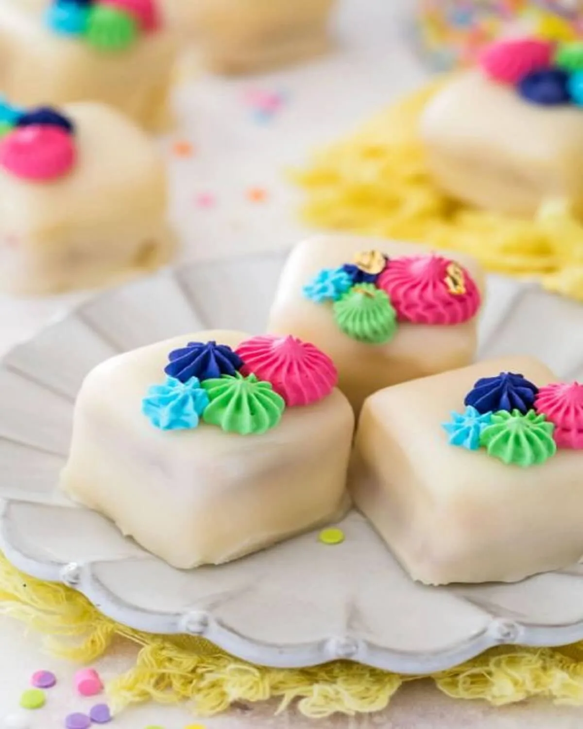 If you are searching for the best green desserts for St. Patrick’s Day, skip the neon food coloring and embrace a more intentional, scouted approach to your holiday assembly.